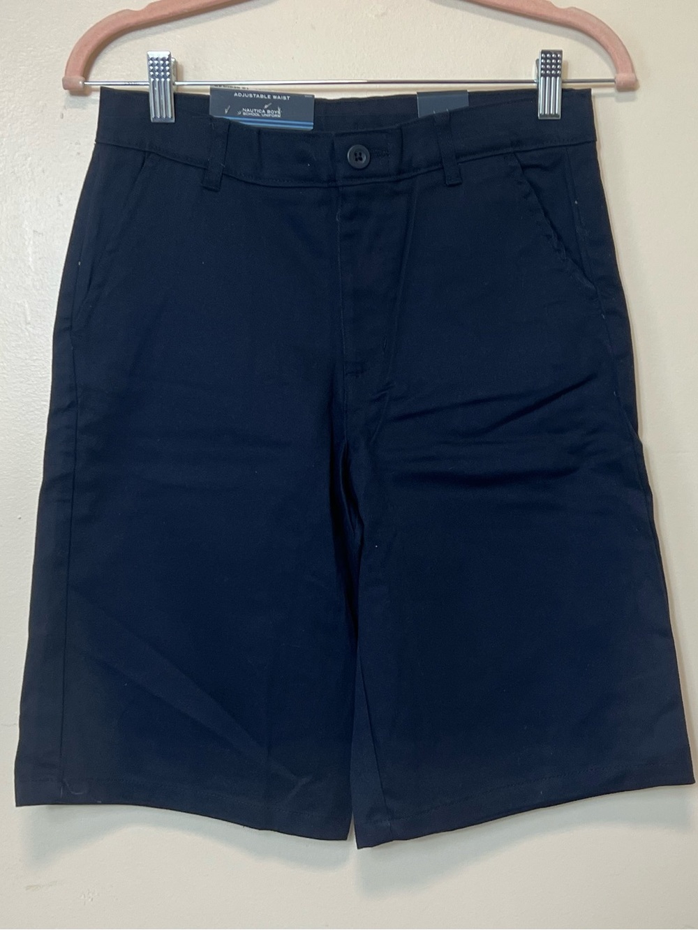 Boys Nautica Classic Navy Flat-Front Shorts. Size 18 Regular. NWT